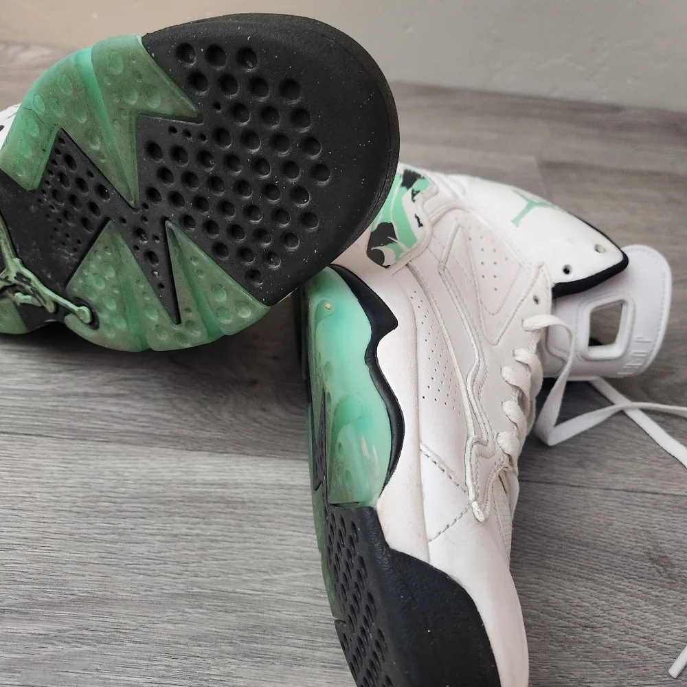 Nike Air Jordan MVP White‎ Green Black Size 9 Jumpman Leather Basketball Unisex